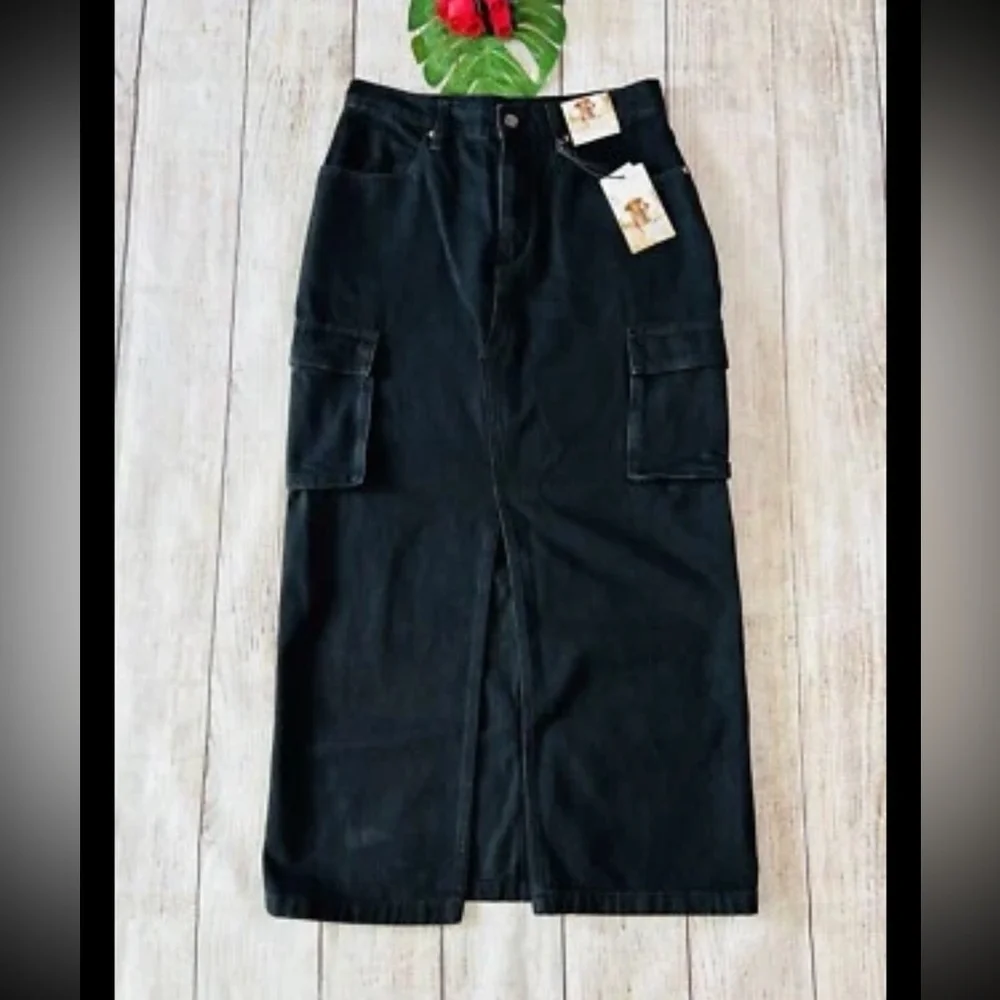 Sincerely Jules Women’s Black Front Slit Cargo Maxi Denim Skirt Size 9/28 NWT